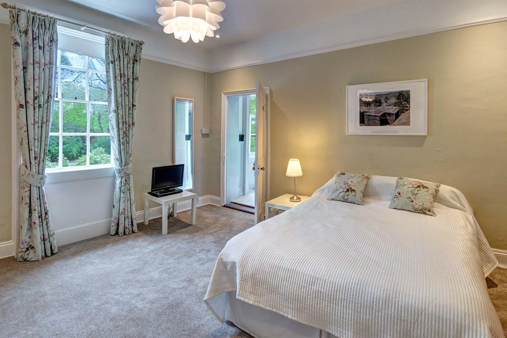 Lingwood Hall المظهر الخارجي الصورة